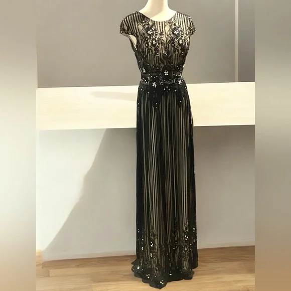 Tony Bowls Paris 115765 Two Piece Beaded Prom Gown or Evening Dress Size 2. - Picture 2 of 8